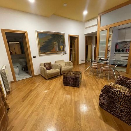 Tina'S House Apartment โรม ภายนอก รูปภาพ