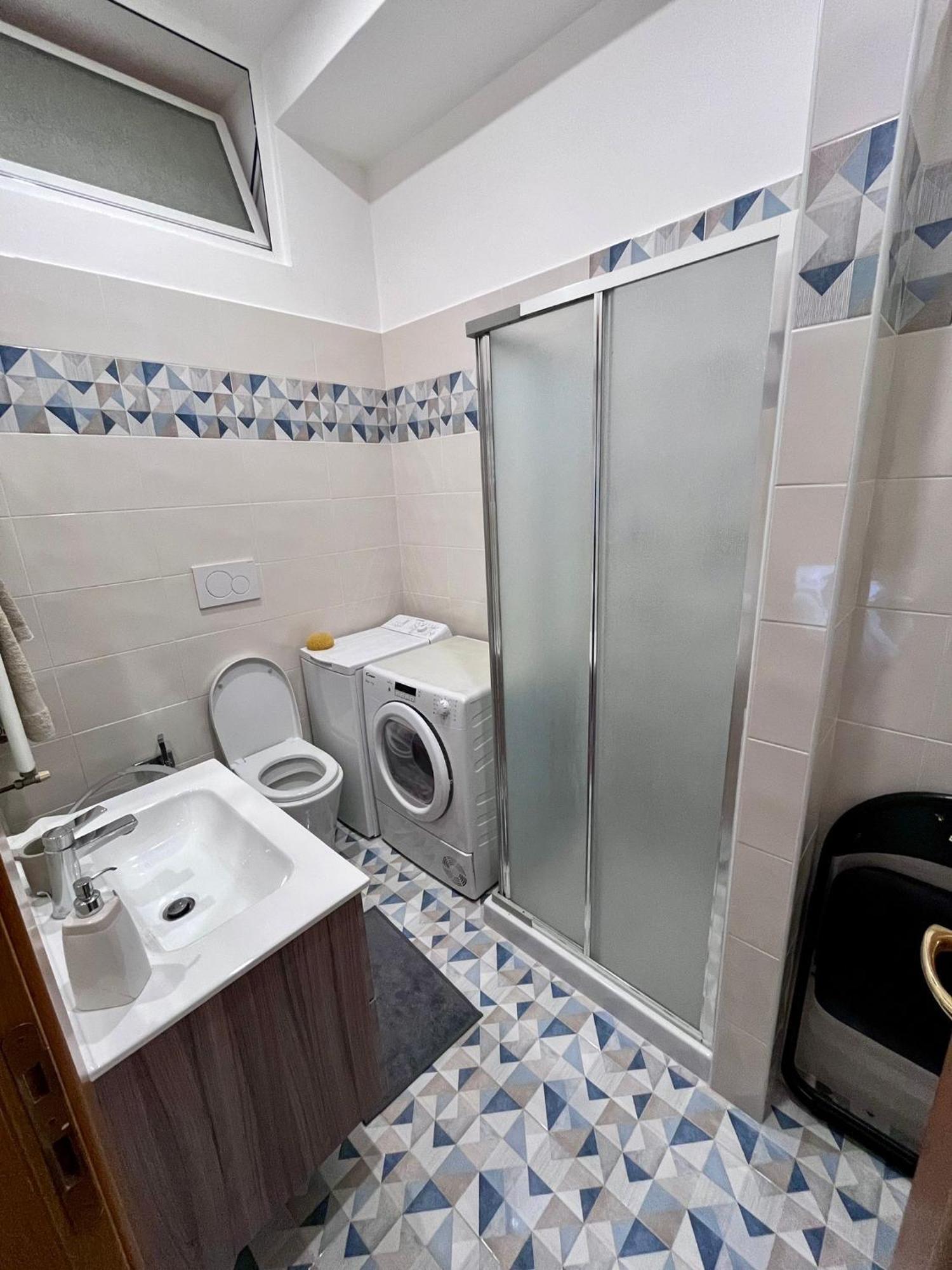 Tina'S House Apartment โรม ภายนอก รูปภาพ